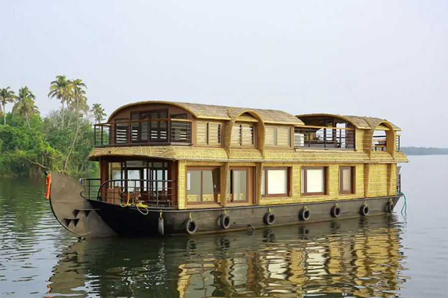 1 Bedroom Ultra Luxury Houseboat