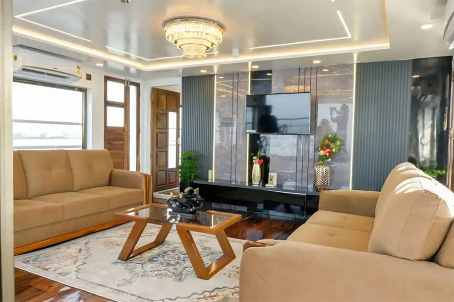 2 Bedroom Ultra Luxury Houseboat