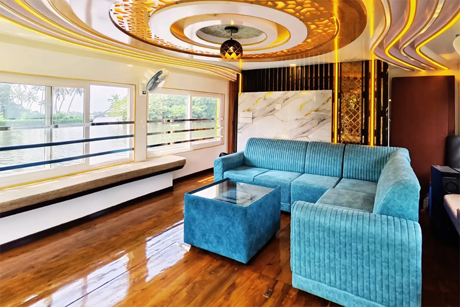 2 Bedroom Luxury Houseboat