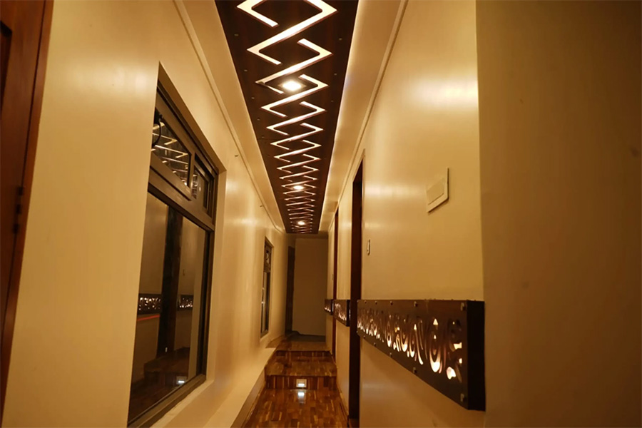 2 Bedroom Luxury Houseboat