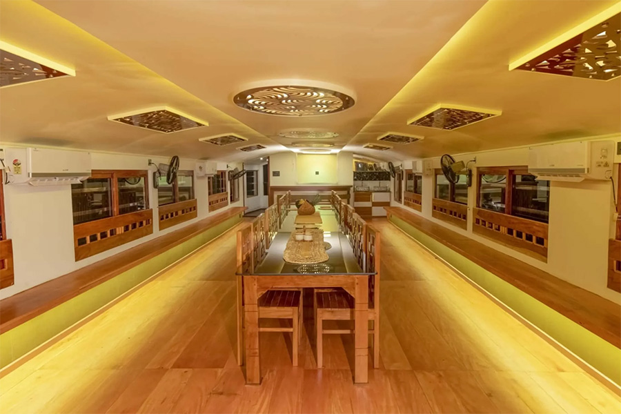 2 Bedroom Luxury Houseboat