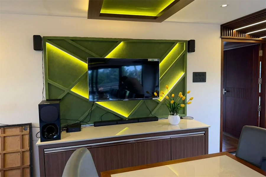 1 Bedroom Ultra Luxury Houseboat