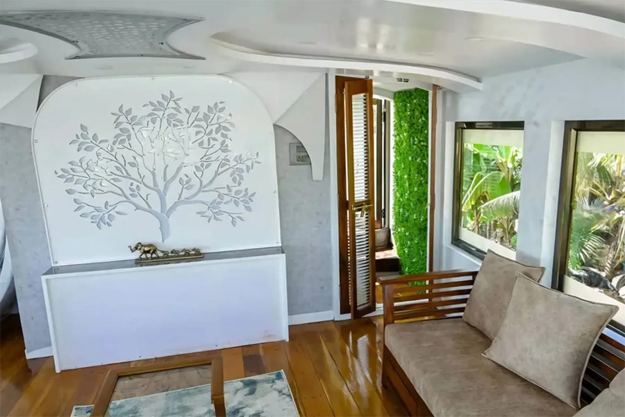 1 Bedroom Ultra Luxury houseboat